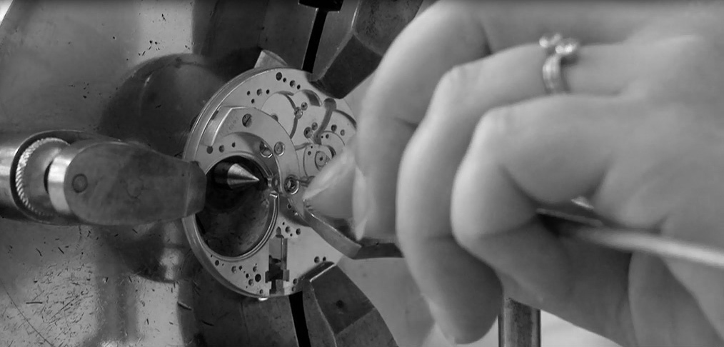 雷达手表售后维修点（雷达更换机芯）