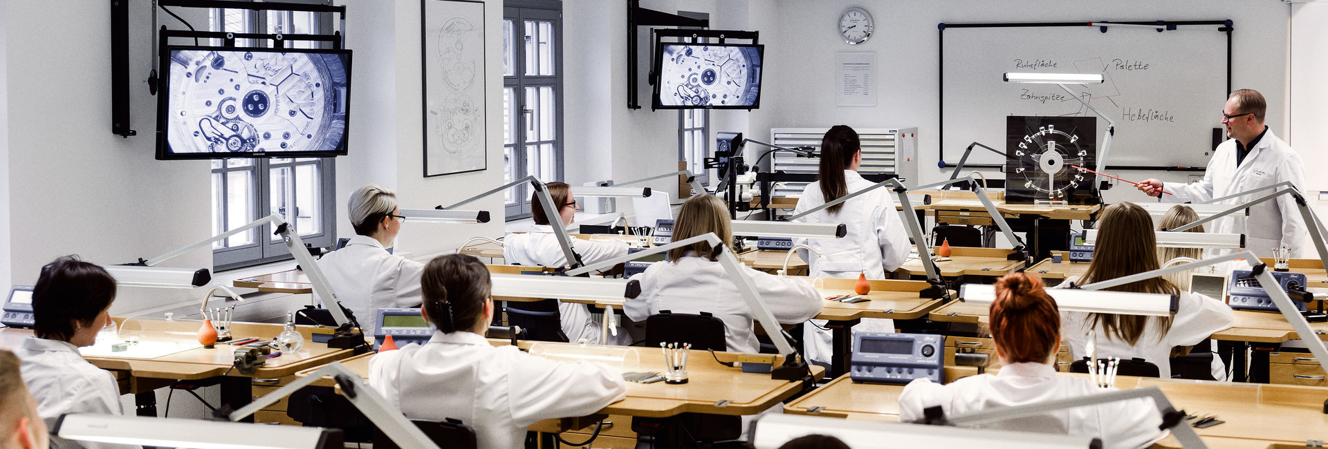 雷达售后电话服务（雷达手表无法上弦）